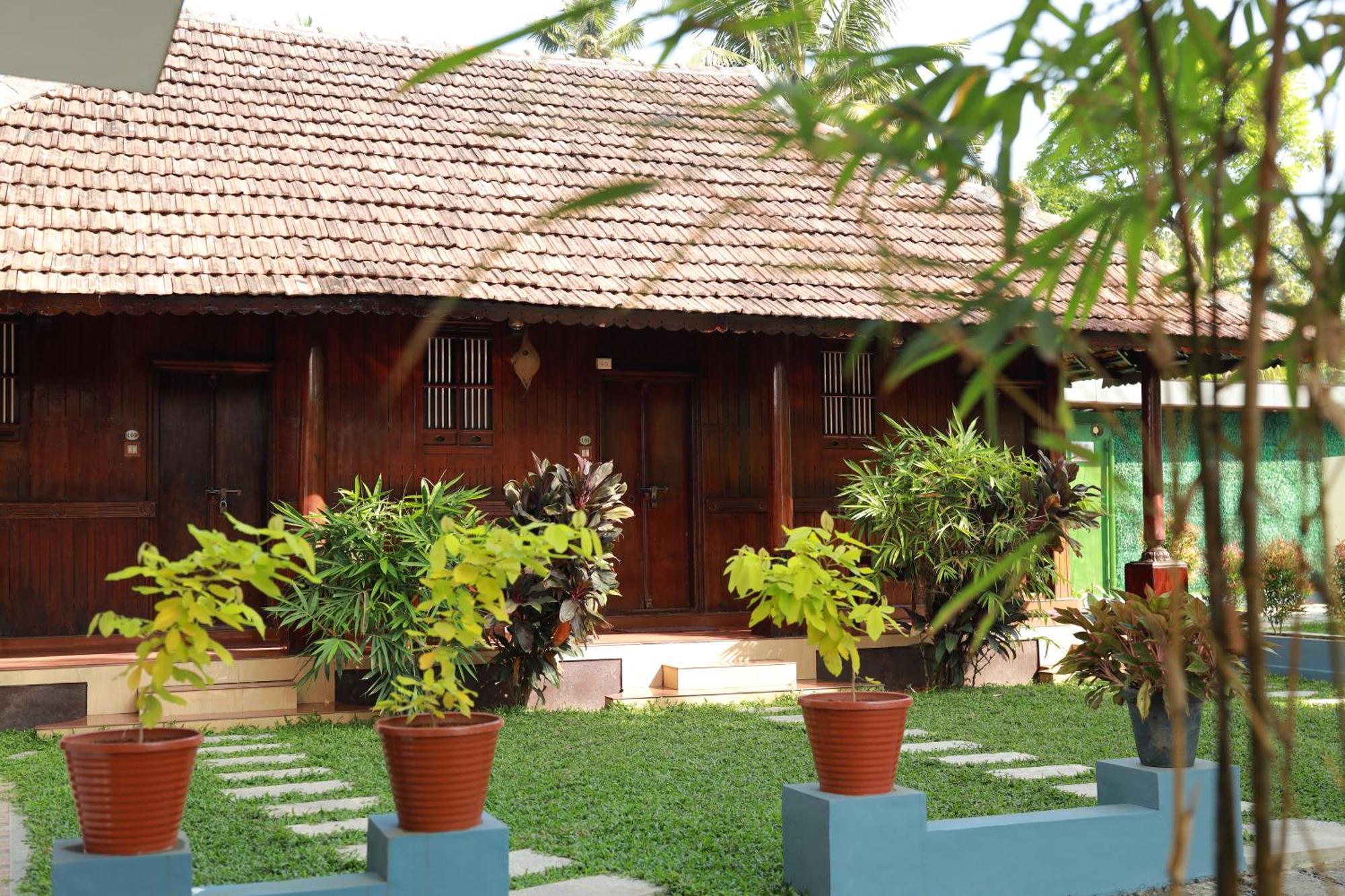 Cherai Beach Palace Exterior foto